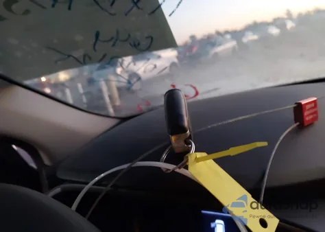 2019 Hyundai Santa Fe Se z USA, uszkodzony, nr VIN 5NMS23ADXKH115892